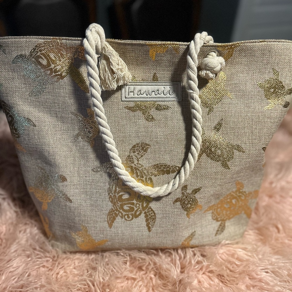 Beige Tote Bag with Turtle Design